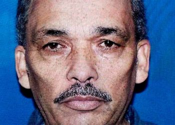 Sepultan padre del doctor Luis Méndez