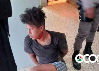 VIDEO: Turba intenta linchar hombre supuestamente intentó robar motor en Rancho Arriba