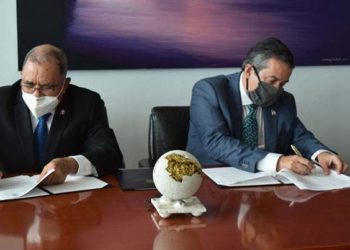 Autoridades firman alianza para evitar amenazas en paisajes productivos de montaña