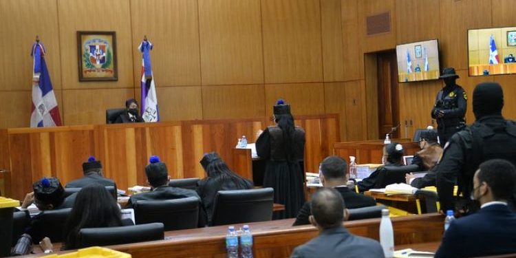 Jueza manda a prisión por 18 meses a todos “Corales”