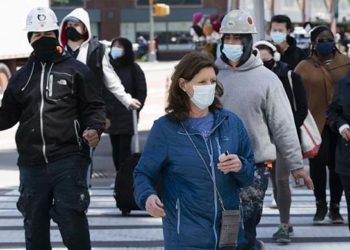 Estados Unidos libera a los vacunados de la mascarilla al aire libre