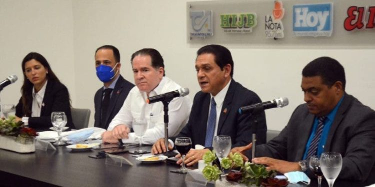 SP dice aulas son menos contaminantes; favorece retorno escuelas