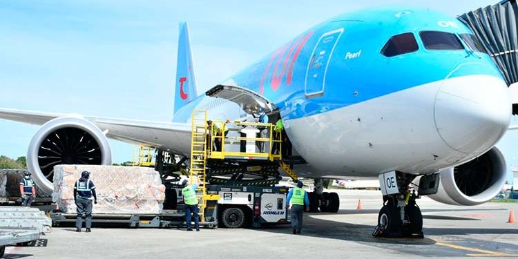 RD recibe un millón de vacunas contra COVID-19 para continuar avanzando en la lucha contra la enfermedad