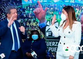 Leonel Fernández juramenta diputada Josefa Mejía en la Fuerza del Pueblo