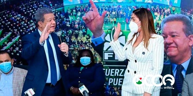 Leonel Fernández juramenta diputada Josefa Mejía en la Fuerza del Pueblo