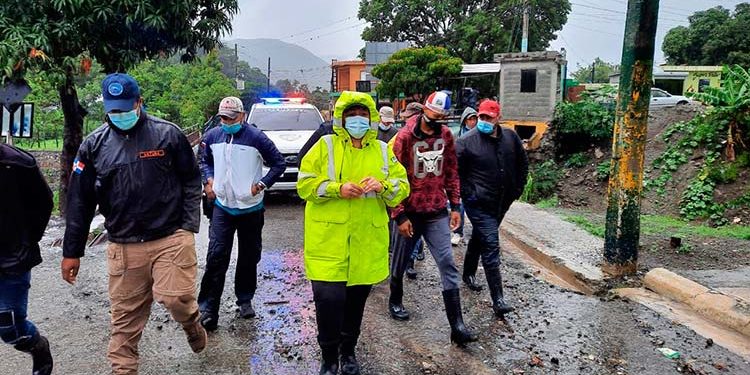 Gobernadora  y alcaldes trabajan en prevención por efectos tormenta Elsa