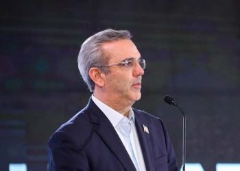 Presidente Abinader anuncia programas a favor de los dominicanos en el exterior