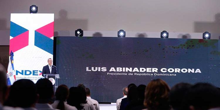 Presidente Abinader anuncia programas a favor de los dominicanos en el exterior