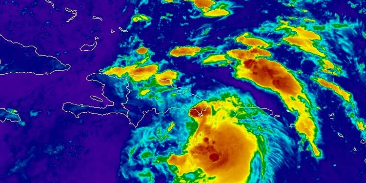 RD bajo alerta ante el paso de Fred