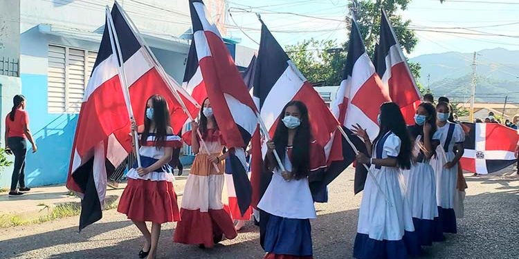 Autoridades Distrito Educativo 03-33 dejan abierto el año escolar en Ocoa