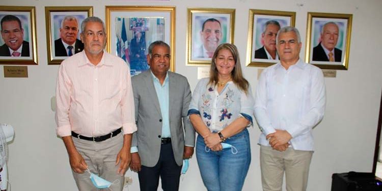 Gobernación Ocoa inaugura galería de exgobernadores