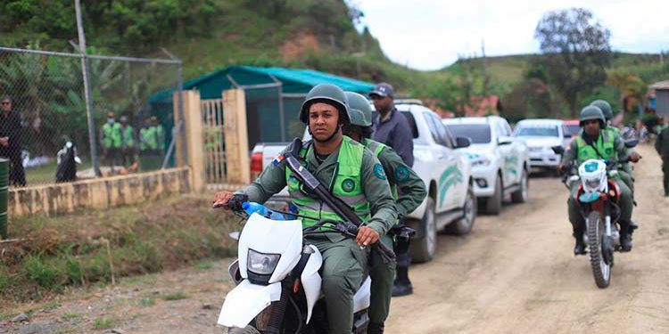 Instalan campamento para el operativo de rescate de Valle Nuevo Sur