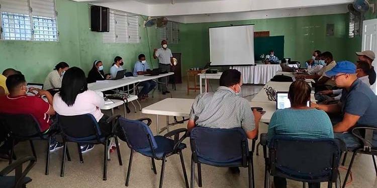 Capacitan personal administrativo de los centros educativos 03-03