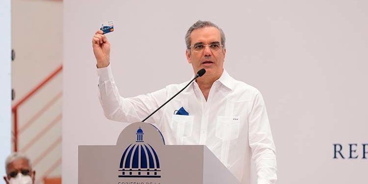 Presidente Abinader anuncia Entrega Tarjeta Bono Navideño que beneficiará a Un millón 700 mil familias