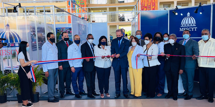 Ocoa participa en exitosa feria en Barahona