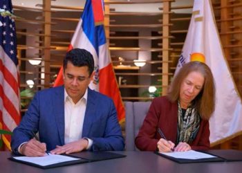 Ministro de Turismo refuerza mercados de Chicago y Orlando con agencias de viajes, líneas aéreas y tour operadores.