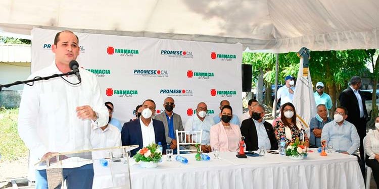 Promese/Cal entrega dos Farmacias del Pueblo en Espaillat; Unas 12 mil personas serán beneficiadas