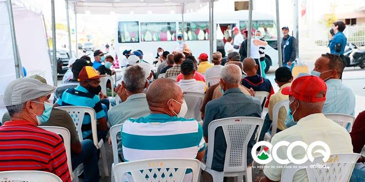 Unas 400 personas asisten a jornada de detección y prevención contra el cáncer