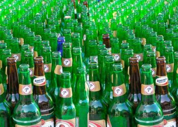 Por falta de envases Cervecería anticipa escases de productos en feriado de diciembre
