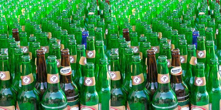 Por falta de envases Cervecería anticipa escases de productos en feriado de diciembre