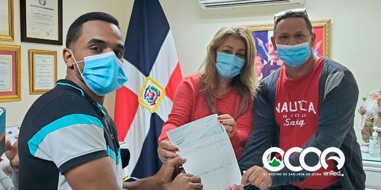 Cebolleros ocoeños comerán con grasa en Navidad; Gobierno entrega 30 millones por deuda