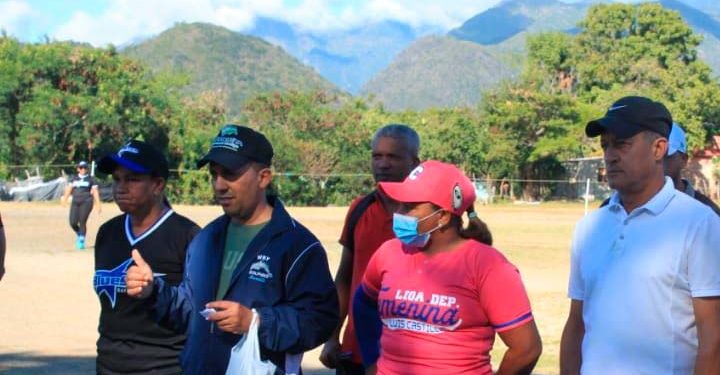 Monitores y colaboradores de Sabana Larga piden a Miderec  pago deuda  de  Juegos Navideños