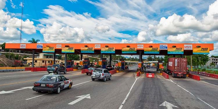 Gobierno abrirá peajes en   Azua y Bani para el 2022