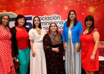 ADCS celebra su tradicional fiesta de Navidad