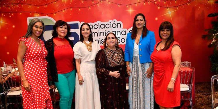 ADCS celebra su tradicional fiesta de Navidad