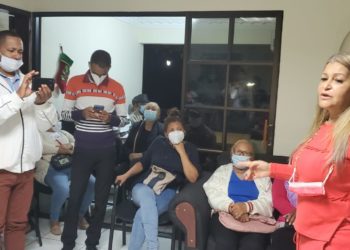 Gobernación Ocoa entrega Tarjeta Bono Navideño a juntas de vecinos