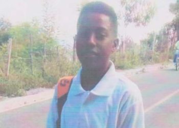 Familia pide ayuda para operar joven con obstrucción nasal