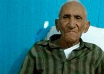 Sepultan restos padre presidente de ADESJO