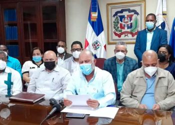 Unos 10 mil maestros están contagiados; ADP reitera llamado a maestros no acudir a escuelas