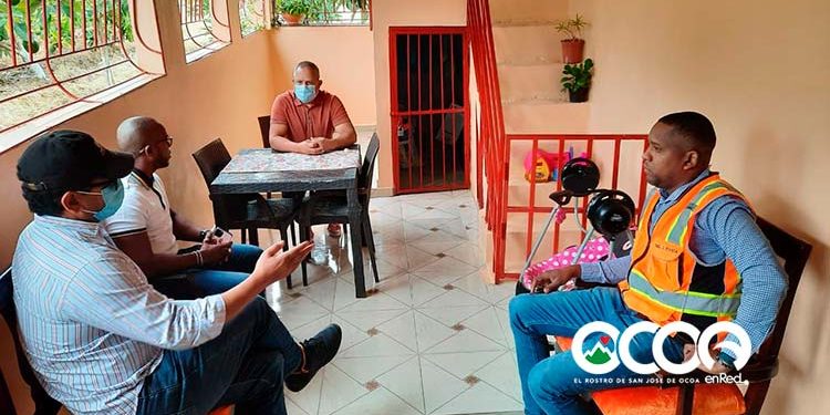 Anuncian llegadas de equipos para reconstrucción carretera Parra-El Naranjal