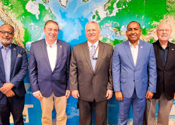 Autoridades aeronáuticas y aeroportuarias dominicanas buscan fortalecer cooperación con FAA en Miami