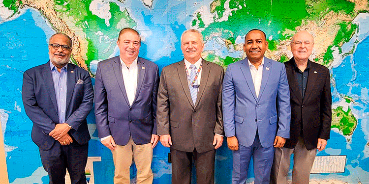 Autoridades aeronáuticas y aeroportuarias dominicanas buscan fortalecer cooperación con FAA en Miami