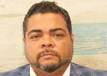 Teófilo Quico Tabar y Manuel Jiménez igual a  dignidad y carácter para servir en el estado.