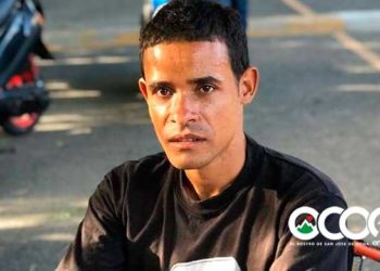 Joven de Sabana Larga rompe limitaciones y crea medio de transporte