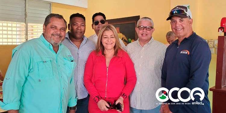 Comisionado de béisbol y exjugador MLB supervisan estadios en Ocoa