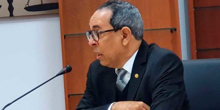 Magistrado Herrera Carbuccia presenta tesis en España