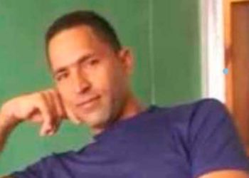 VIDEO: Familiares a policías: “Este será el último que van a matar, asesinos, drogadictas”