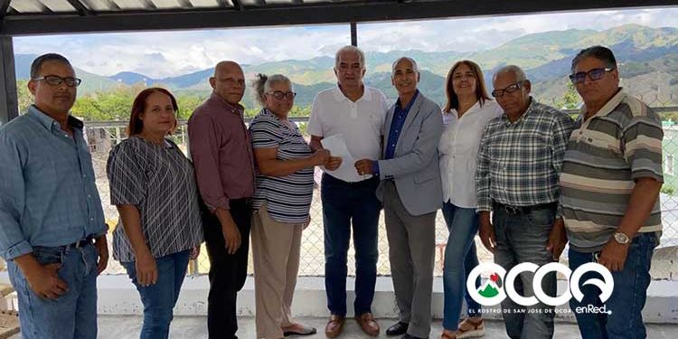 Asociación de Ocoeños en La Florida entregan donativo de apoyo a construcción del Museo de las Tradiciones