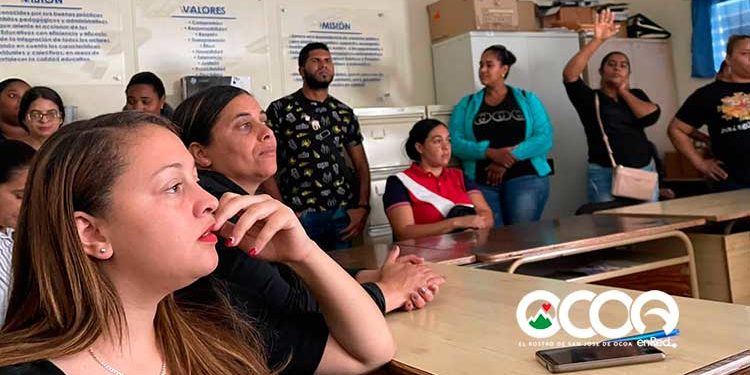 Postulantes a maestros en Ocoa exigen nombramientos al MINERD