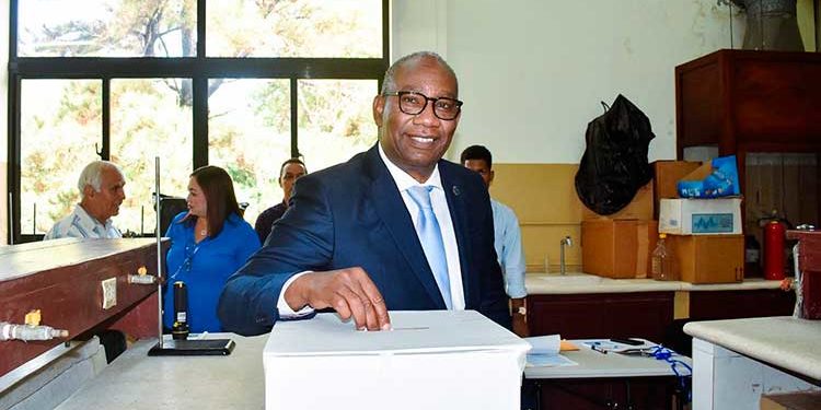 Editrudis Beltrán es el nuevo rector de la UASD