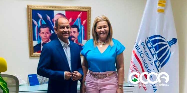 Gobierno entrega tres minibuses este jueves en Ocoa