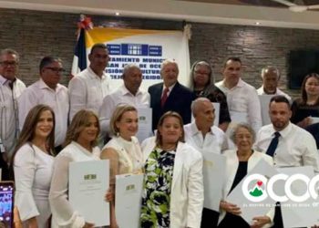 Una noche histórica para Ocoa; reconocen escritores y gestores culturales ocoeños