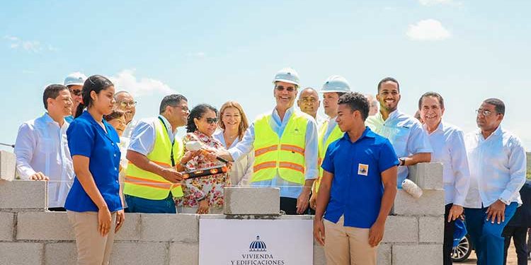 Inician construcción de la UASD-Baní por monto de RD$980 millones