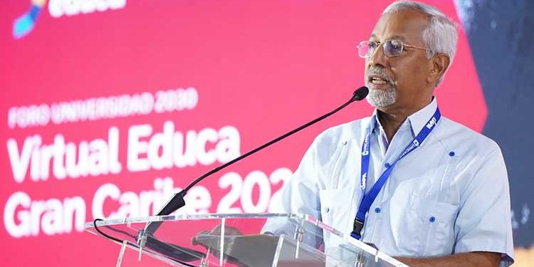 Ministro de Educación presenta acciones para que las aulas sean espacios para el aprendizaje