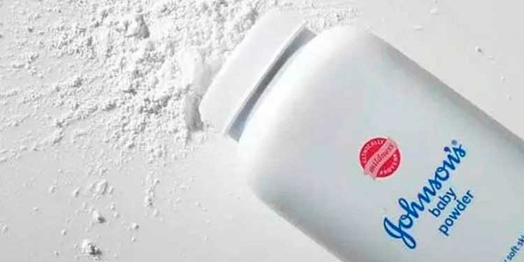 Johnson & Johnson suspende la venta de sus polvos de talco en todo el mundo