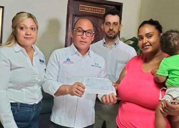 Para apaliar situación económica Gobierno entrega 1,500 pesos a 2,996 familias ocoeñas